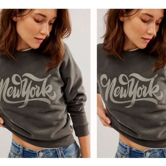 Free People x The Bureau Shrunken City Gray Graphic New York Crewneck Sweatshirt - Picture 1 of 7
